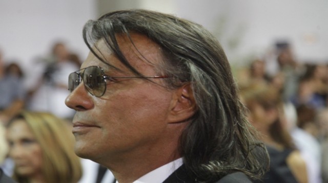 &laquo;&Delta;&upsilon;&sigma;&tau;&upsilon;&chi;ώ&sigmaf; &epsilon;&pi;&tau;&omega;&chi;&epsilon;ύ&sigma;&alpha;&mu;&epsilon;&nu;&raquo;