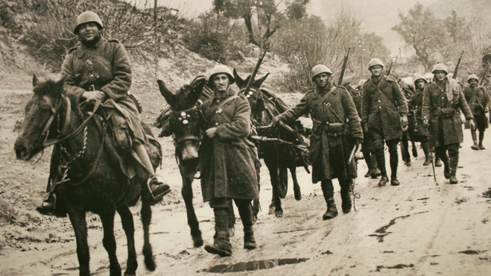 &Tau;&omicron; έ&pi;&omicron;&sigmaf; &tau;&omicron;&upsilon; &rsquo;40