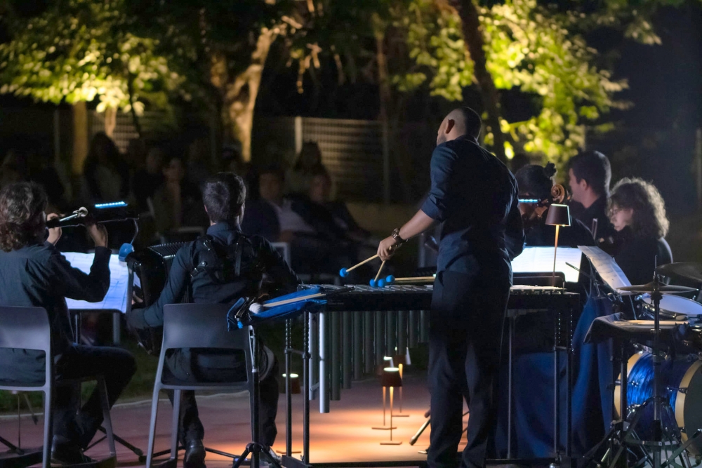 &Mu;&omicron;&upsilon;&sigma;&iota;&kappa;ό &epsilon;&pi;&iota;&sigma;&tau;έ&gamma;&alpha;&sigma;&mu;&alpha; &mu;&iota;&alpha;&sigmaf; &delta;&iota;&alpha;&delta;&rho;&omicron;&mu;ή&sigmaf; &pi;έ&nu;&tau;&epsilon; &mu;&eta;&nu;ώ&nu; &sigma;&tau;&eta; &Beta;&alpha;&mu;&beta;&alpha;&kappa;&omicron;ύ (&Phi;&Omega;&Tau;&Omicron;)