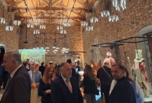 «Αυλικές» αγάπες και συμπάθειες στα Παλάτια