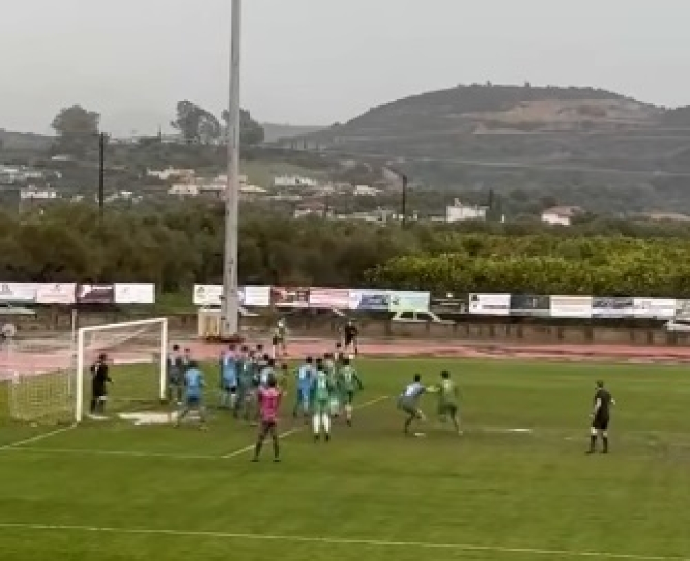 &Alpha;&rsquo; &Kappa;&alpha;&tau;&eta;&gamma;&omicron;&rho;ί&alpha; &Lambda;&alpha;&kappa;&omega;&nu;ί&alpha;&sigmaf;: Έ(&Chi;)&alpha;&sigma;&alpha;&nu; έ&delta;&alpha;&phi;&omicron;&sigmaf;, &alpha;&lambda;&lambda;ά ό&chi;&iota; &theta;έ&sigma;&epsilon;&iota;&sigmaf; &omicron;&iota; &pi;&rho;&omega;&tau;&omicron;&pi;ό&rho;&omicron;&iota;