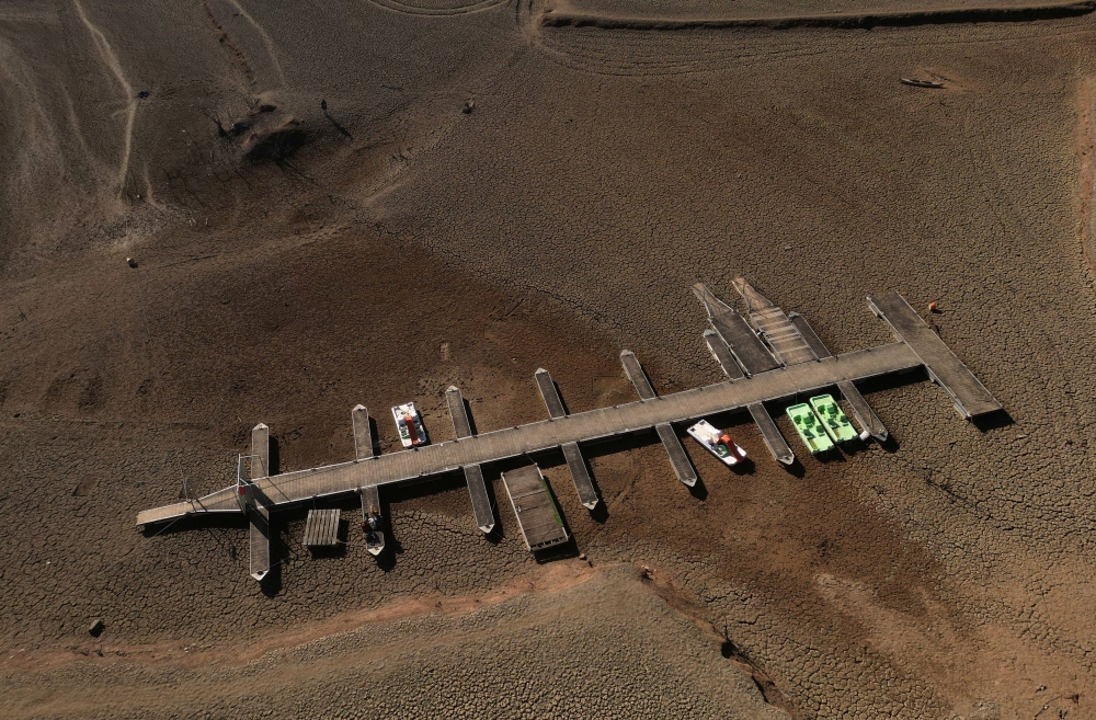 &Iota;&sigma;&pi;&alpha;&nu;ί&alpha;: Ά&delta;&epsilon;&iota;&epsilon;&sigmaf; &pi;&iota;&sigma;ί&nu;&epsilon;&sigmaf; &kappa;&alpha;&iota; &beta;&rho;ό&mu;&iota;&kappa;&alpha; &alpha;&mu;ά&xi;&iota;&alpha; &sigma;&tau;&eta;&nu; &xi;&eta;&rho;&alpha;&sigma;ί&alpha; &tau;&eta;&sigmaf; &chi;&iota;&lambda;&iota;&epsilon;&tau;ί&alpha;&sigmaf;