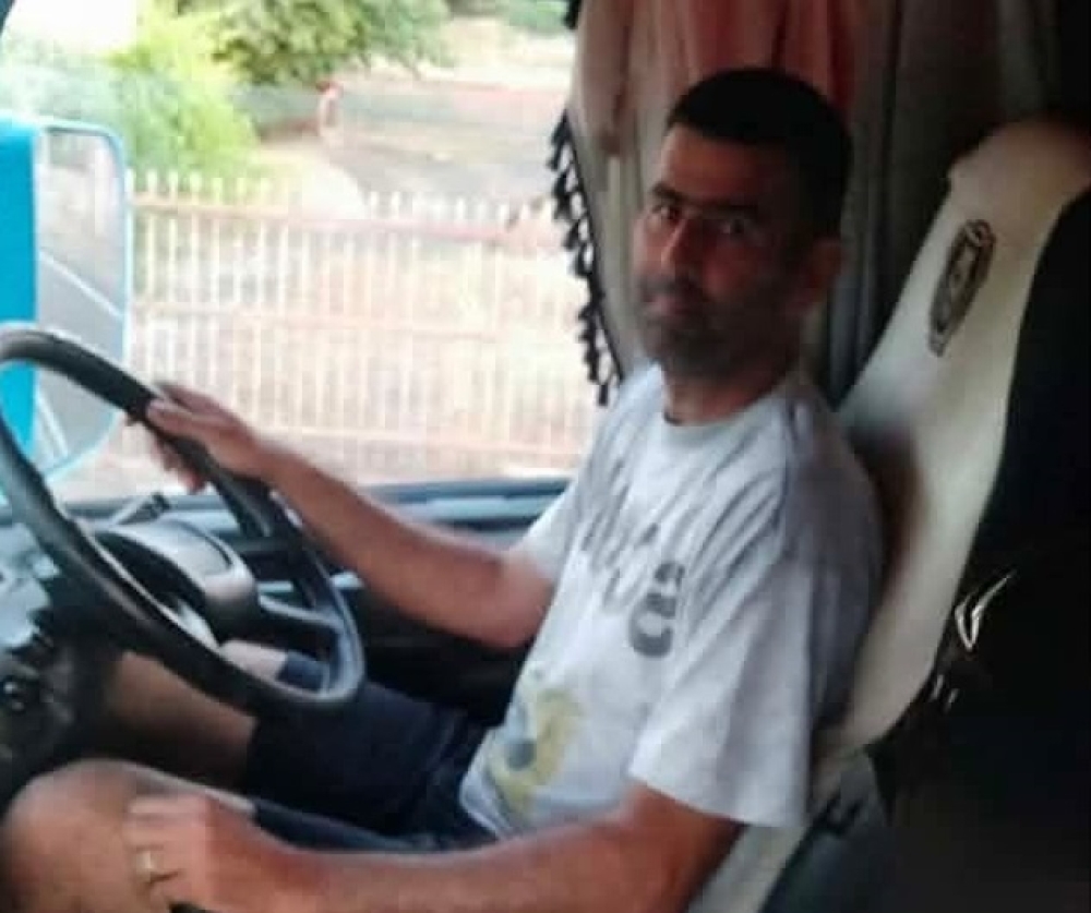&laquo;&Chi;ά&theta;&eta;&kappa;&epsilon; έ&nu;&alpha;&sigmaf; &alpha;&pi;ό &tau;&omicron;&upsilon;&sigmaf; &alpha;&pi;&lambda;&omicron;ύ&sigmaf;, &sigma;&pi;&omicron;&upsilon;&delta;&alpha;ί&omicron;&upsilon;&sigmaf; &alpha;&nu;&theta;&rho;ώ&pi;&omicron;&upsilon;&sigmaf; &pi;&omicron;&upsilon; &kappa;ά&nu;&omicron;&upsilon;&nu; &tau;&omicron;&nu; &kappa;ό&sigma;&mu;&omicron; &lambda;ί&gamma;&omicron; &pi;&iota;&omicron; &alpha;&nu;&theta;&rho;ώ&pi;&iota;&nu;&omicron;&raquo;