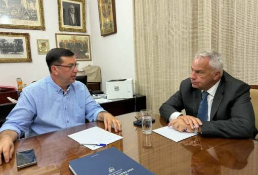 SOS από Καρβουνιάρη σε Βορίδη: «Σε αδιέξοδο ο εμπορικός κόσμος»
