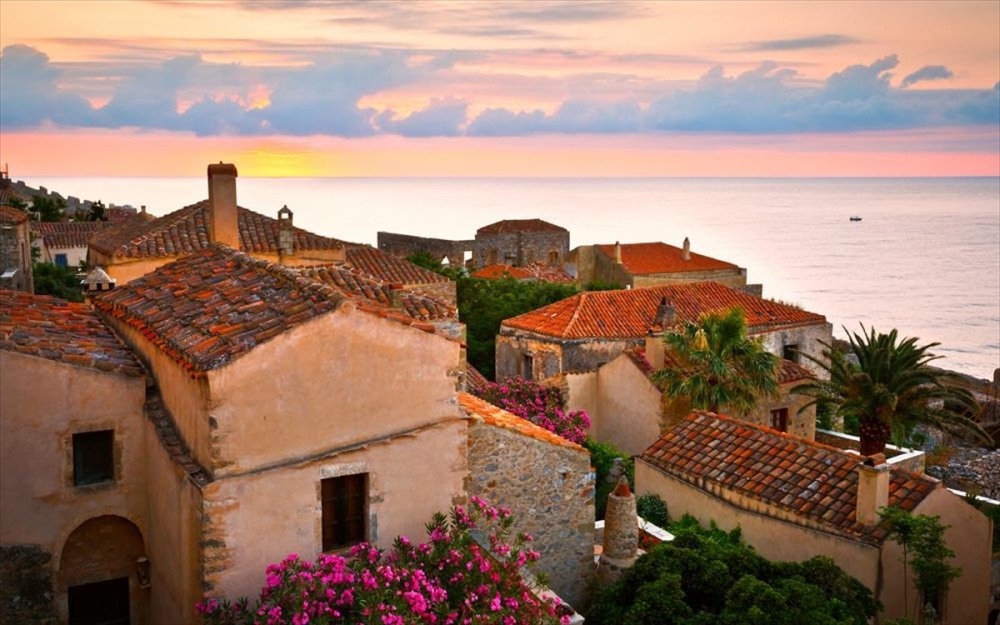 &Mu;&omicron;&nu;&epsilon;&mu;&beta;&alpha;&sigma;&iota;ά &eta; &epsilon;&rho;&omega;&tau;&iota;&kappa;ή