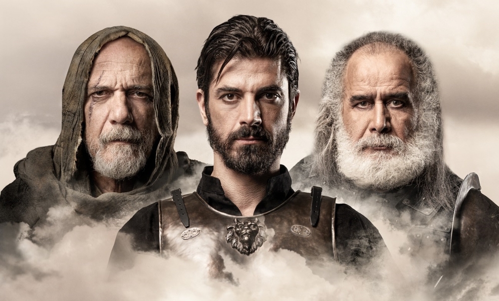 &Omicron; &laquo;&Phi;&iota;&lambda;&omicron;&kappa;&tau;ή&tau;&eta;&sigmaf;&raquo; &tau;&omicron;&upsilon; &Sigma;&omicron;&phi;&omicron;&kappa;&lambda;ή &alpha;&nu;&epsilon;&beta;&alpha;ί&nu;&epsilon;&iota; &sigma;&tau;&omicron; &Sigma;&alpha;ϊ&nu;&omicron;&pi;&omicron;ύ&lambda;&epsilon;&iota;&omicron;: &Eta; &tau;&rho;&alpha;&gamma;&omega;&delta;ί&alpha; &mu;&epsilon; &tau;&alpha; &pi;&omicron;&lambda;&iota;&tau;&iota;&kappa;ά &kappa;&alpha;&iota; &eta;&theta;&iota;&kappa;ά &delta;&iota;&lambda;ή&mu;&mu;&alpha;&tau;&alpha;