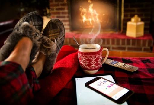 Πώς να ζεσταθείτε στο σπίτι χωρίς να ανάψετε τη θέρμανση