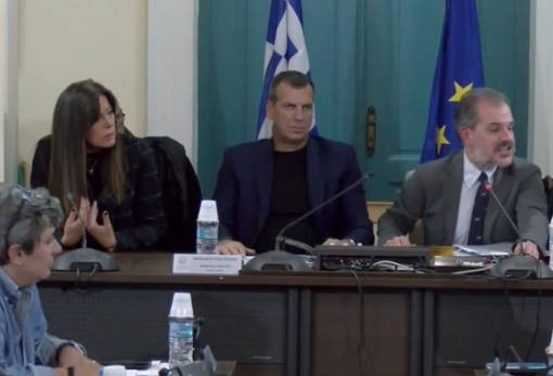 Τα είπε όλα στο τέλος και δεν είπε τίποτα