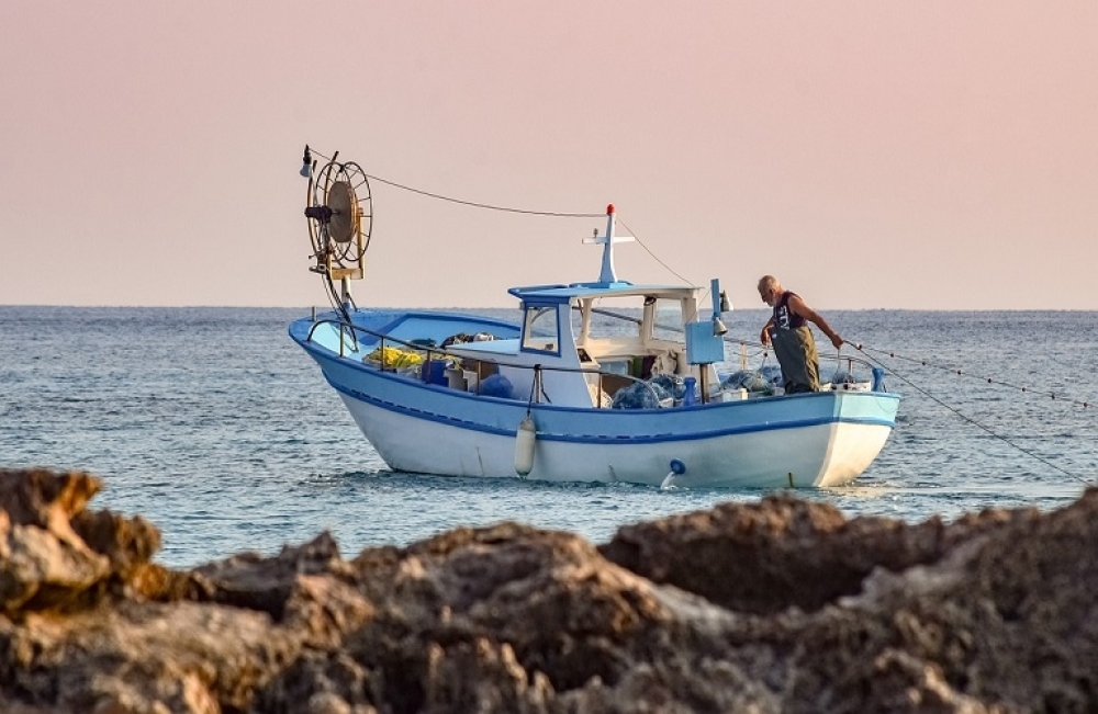 &Alpha;&lambda;&iota;&epsilon;ί&alpha;: &Nu;έ&alpha; &epsilon;&upsilon;&rho;&omega;&pi;&alpha;ϊ&kappa;ή &nu;&omicron;&mu;&omicron;&theta;&epsilon;&sigma;ί&alpha;