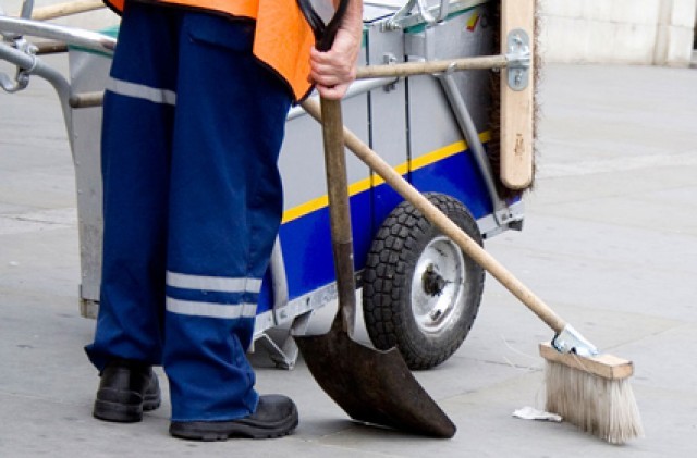 10.000 &pi;&rho;&omicron;&sigma;&lambda;ή&psi;&epsilon;&iota;&sigmaf; &sigma;&epsilon; &Delta;ή&mu;&omicron;&upsilon;&sigmaf; &sigma;&tau;&iota;&sigmaf; &alpha;&rho;&chi;έ&sigmaf; &Omicron;&kappa;&tau;&omega;&beta;&rho;ί&omicron;&upsilon;