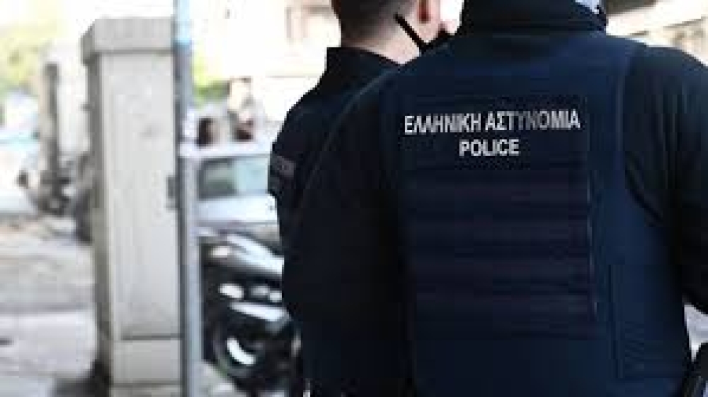 &Delta;ύ&omicron; &sigma;&upsilon;&lambda;&lambda;ή&psi;&epsilon;&iota;&sigmaf; &gamma;&iota;&alpha; &kappa;ά&nu;&nu;&alpha;&beta;&eta; &sigma;&tau;&omicron;&nu; &Delta;ή&mu;&omicron; &Sigma;&pi;ά&rho;&tau;&eta;&sigmaf;