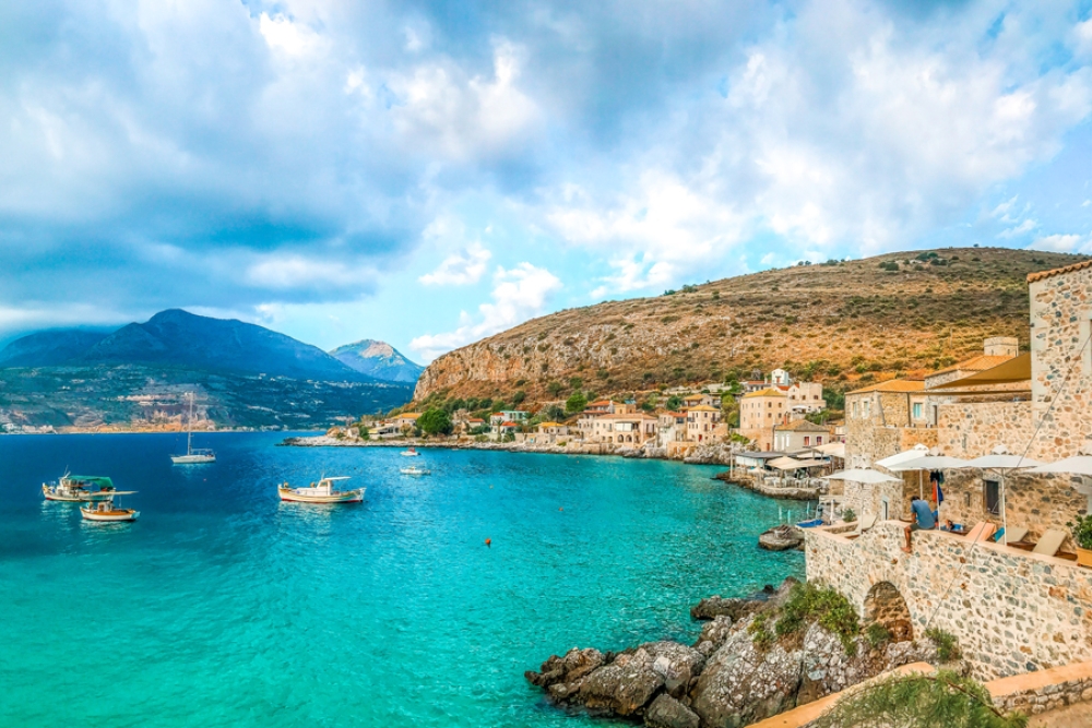 &laquo;&Tau;&rho;&alpha;&beta;ά&epsilon;&iota;&raquo; &tau;&omicron; real estate &kappa;&alpha;&tau;&omicron;&iota;&kappa;&iota;ώ&nu; &sigma;&tau;&eta; &Lambda;&alpha;&kappa;&omega;&nu;ί&alpha;