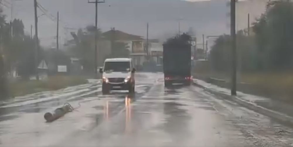 &Phi;&omicron;&rho;&tau;&eta;&gamma;ό &laquo;&kappa;&alpha;&tau;έ&beta;&alpha;&sigma;&epsilon;&raquo; &kappa;&omicron;&lambda;ώ&nu;&alpha; &sigma;&tau;&omicron;&nu; &delta;&rho;ό&mu;&omicron; &pi;&rho;&omicron;&sigmaf; &Nu;&omicron;&sigma;&omicron;&kappa;&omicron;&mu;&epsilon;ί&omicron; &Sigma;&pi;ά&rho;&tau;&eta;&sigmaf;