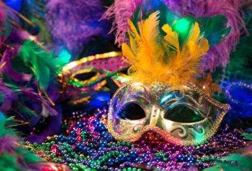 Αποκριάτικο γλέντι στην πλατεία Έλους