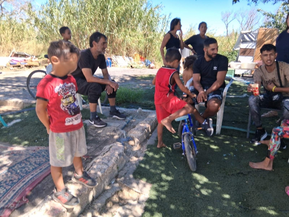 &Sigma;&tau;&alpha; &laquo;&theta;&rho;&alpha;&nu;ί&alpha;&raquo; &gamma;&iota;&alpha; &Delta;&epsilon;ύ&tau;&epsilon;&rho;&eta; &Epsilon;&upsilon;&kappa;&alpha;&iota;&rho;ί&alpha; &mu;ά&theta;&eta;&sigma;&eta;&sigmaf; &epsilon;&nu;ή&lambda;&iota;&kappa;&epsilon;&sigmaf; &Rho;&omicron;&mu;ά &sigma;&tau;&omicron;&nu; &Delta;. &Sigma;&pi;ά&rho;&tau;&eta;&sigmaf;