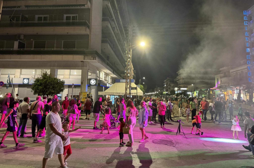 &Eta; &upsilon;&pi;&omicron;&sigma;&chi;ό&mu;&epsilon;&nu;&eta; &laquo;&Lambda;&epsilon;&upsilon;&kappa;ή &Nu;ύ&chi;&tau;&alpha;&raquo; &tau;&eta;&sigmaf; &Sigma;&pi;ά&rho;&tau;&eta;&sigmaf; &psi;ά&chi;&nu;&epsilon;&iota; &tau;&eta;&nu; ώ&theta;&eta;&sigma;&eta;