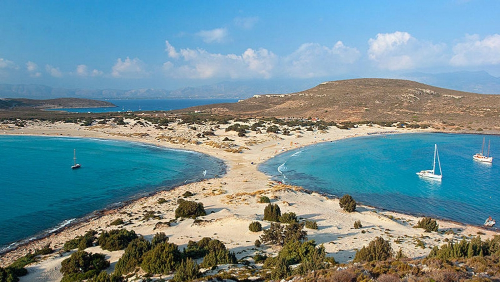 &Eta; &Epsilon;&lambda;&alpha;&phi;ό&nu;&eta;&sigma;&omicron;&sigmaf; &alpha;&nu;ά&mu;&epsilon;&sigma;&alpha; &sigma;&tau;&alpha; 5 &omicron;&mu;&omicron;&rho;&phi;ό&tau;&epsilon;&rho;&alpha; &epsilon;&lambda;&lambda;&eta;&nu;&iota;&kappa;ά &nu;&eta;&sigma;&iota;ά