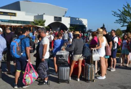 14,4% αύξηση αεροπορικών αφίξεων στην Πελοπόννησο μέσα σε έναν χρόνο