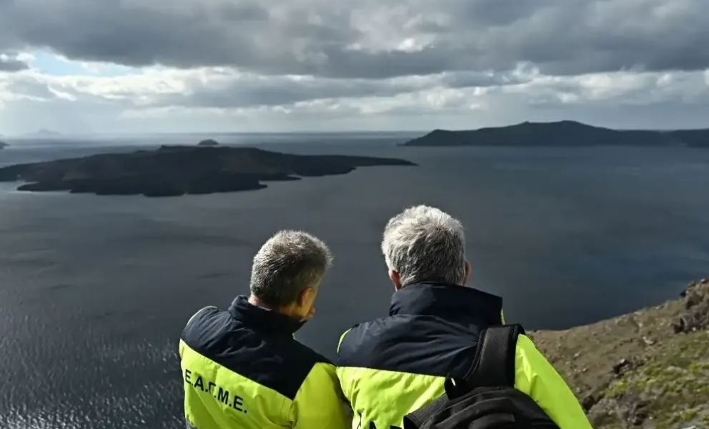 &Epsilon;&Alpha;&Gamma;&Mu;&Epsilon;: &Nu;έ&epsilon;&sigmaf; &theta;έ&sigma;&epsilon;&iota;&sigmaf; &epsilon;&rho;&gamma;&alpha;&sigma;ί&alpha;&sigmaf; &mu;&epsilon; &mu;&iota;&sigma;&theta;ό 1.625 &epsilon;&upsilon;&rho;ώ &tau;&omicron;&nu; &mu;ή&nu;&alpha;