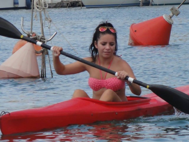 &Alpha;&gamma;ώ&nu;&epsilon;&sigmaf; &kappa;&alpha;&nu;ό&epsilon; &kappa;&alpha;&gamma;&iota;ά&kappa; &sigma;&tau;&eta; &Nu;&epsilon;ά&pi;&omicron;&lambda;&eta;