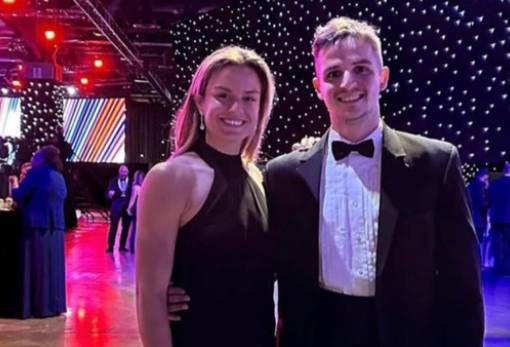 Θα το πάρει το «δικό» μας κορίτσι ο υιός Μητσοτάκης