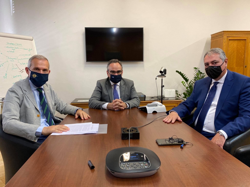 &Sigma;&upsilon;&nu;ά&nu;&tau;&eta;&sigma;&eta; &Delta;&alpha;&beta;ά&kappa;&eta; &mu;&epsilon; &tau;&eta;&nu; &eta;&gamma;&epsilon;&sigma;ί&alpha; &tau;&omicron;&upsilon; &upsilon;&pi;&omicron;&upsilon;&rho;&gamma;&epsilon;ί&omicron;&upsilon; &Upsilon;&gamma;&epsilon;ί&alpha;&sigmaf;