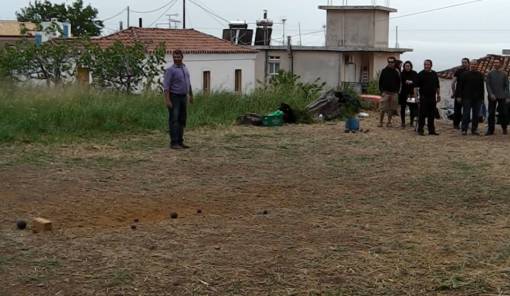 &laquo;&Mu;&pi;&alpha;&lambda;&iota;ά&raquo; ή &alpha;&lambda;&lambda;&iota;ώ&sigmaf; &laquo;&Kappa;ό&sigma;&tau;&alpha;&raquo;: &Tau;&omicron; &pi;&alpha;&sigma;&chi;&alpha;&lambda;&iota;&nu;ό &pi;&alpha;&iota;&chi;&nu;ί&delta;&iota; &pi;&omicron;&upsilon; &kappa;&rho;&alpha;&tau;&omicron;ύ&nu; &alpha;&kappa;ό&mu;&alpha; &zeta;&omega;&nu;&tau;&alpha;&nu;ό &sigma;&tau;&omicron;&nu; &Alpha;&gamma;. &Nu;&iota;&kappa;ό&lambda;&alpha;&omicron; &Beta;&omicron;&iota;ώ&nu;