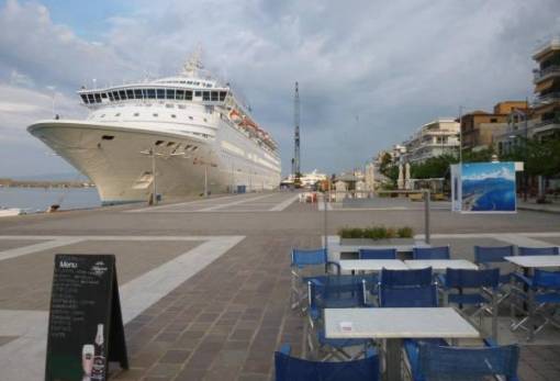 Κρουαζιερόπλοιο με 1.637 κατέπλευσε στο λιμάνι της Καλαμάτας