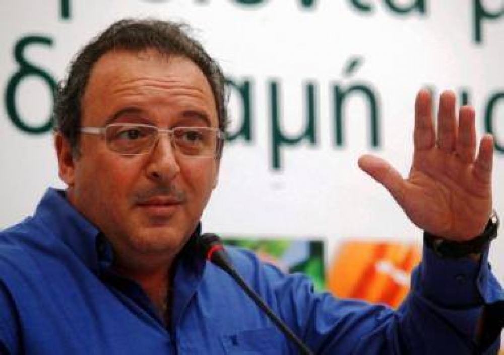 Ό&tau;&alpha;&nu; &omicron; &Kappa;&alpha;&mu;&pi;&omicron;&upsilon;&rho;ά&kappa;&eta;&sigmaf; &lambda;&omicron;&iota;&delta;&omicron;&rho;&omicron;ύ&sigma;&epsilon; &tau;&omicron;&upsilon;&sigmaf; &Mu;&alpha;&nu;&iota;ά&tau;&epsilon;&sigmaf; &kappa;&alpha;&iota; &tau;&eta;&nu; &Alpha;&rho;&chi;. &Sigma;&pi;ά&rho;&tau;&eta;...