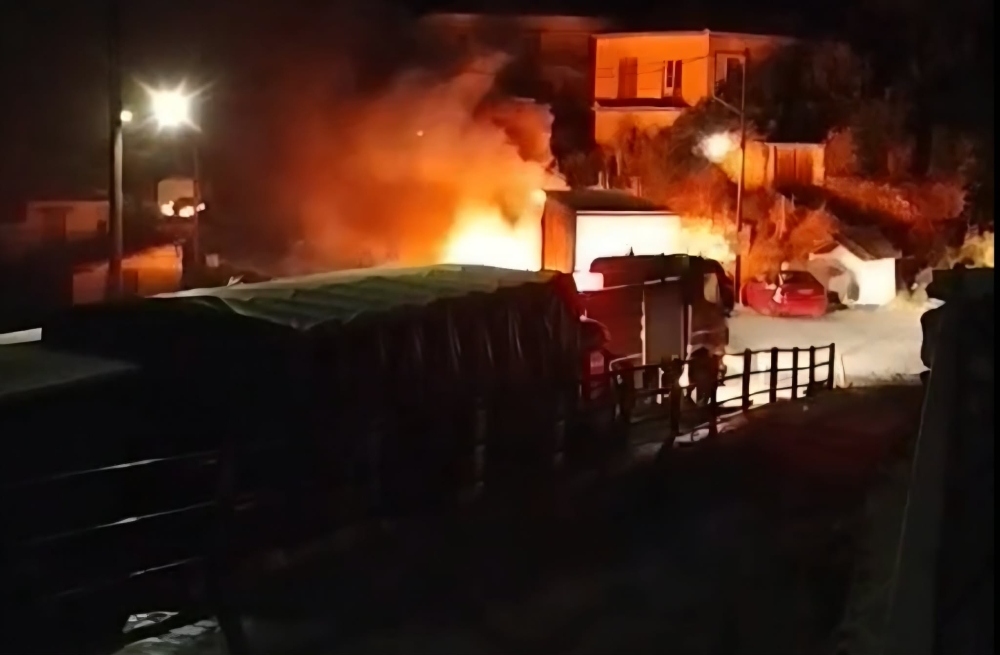 &Lambda;&alpha;&mu;&pi;ά&delta;&iota;&alpha;&sigma;&epsilon; &nu;&tau;&alpha;&lambda;ί&kappa;&alpha; &mu;έ&sigma;&alpha; &sigma;&tau;&omicron;&upsilon;&sigmaf; &Beta;&omicron;&upsilon;&tau;&iota;ά&nu;&omicron;&upsilon;&sigmaf;