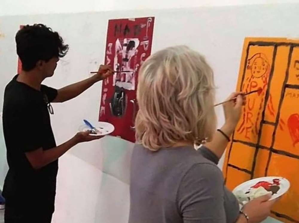 Έ&kappa;&theta;&epsilon;&sigma;&eta; &omicron;&mu;&alpha;&delta;&iota;&kappa;ή&sigmaf; &zeta;&omega;&gamma;&rho;&alpha;&phi;&iota;&kappa;ή&sigmaf; &sigma;&tau;&eta; &Sigma;&pi;ά&rho;&tau;&eta;