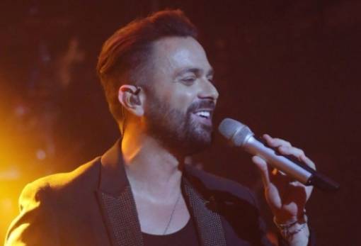 Η Σκούρα υποδέχεται τον Ηλία Βρεττό για ένα live που θα κάνει «ντόρο»!