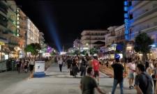 &Kappa;&alpha;&iota; &laquo;&Lambda;&epsilon;&upsilon;&kappa;ή &Nu;ύ&chi;&tau;&alpha;&raquo; &kappa;&alpha;&iota; &laquo;&Alpha;&nu;&omicron;&iota;&chi;&tau;ή &Pi;ό&lambda;&eta;&raquo; &tau;&omicron;&nu; &Alpha;ύ&gamma;&omicron;&upsilon;&sigma;&tau;&omicron; &sigma;&tau;&eta; &Sigma;&pi;ά&rho;&tau;&eta;!
