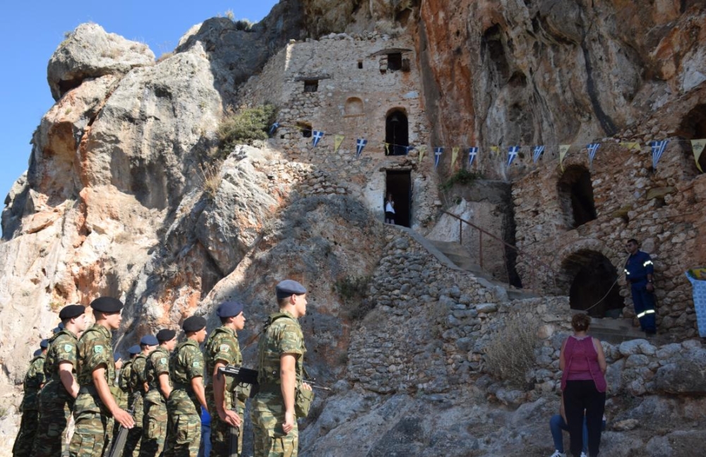 &Omicron;&lambda;&omicron;&kappa;&alpha;ύ&tau;&omega;&mu;&alpha; &Pi;&alpha;&lambda;&alpha;&iota;&omicron;&mu;&omicron;&nu;ά&sigma;&tau;&eta;&rho;&omicron;&upsilon;: &Alpha;&rho;&gamma;ί&alpha; &gamma;&iota;&alpha; ό&lambda;&omicron; &tau;&omicron;&nu; &Delta;. &Epsilon;&upsilon;&rho;ώ&tau;&alpha; &eta; 15&eta; &Sigma;&epsilon;&pi;&tau;&epsilon;&mu;&beta;&rho;ί&omicron;&upsilon;