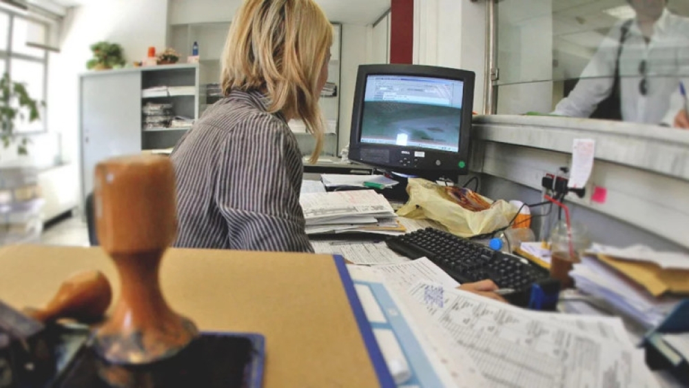 &Omicron;&iota; &pi;&rho;ώ&tau;&epsilon;&sigmaf; &laquo;&sigma;&kappa;&iota;έ&sigmaf;&raquo; &sigma;&tau;&eta; &delta;&iota;&alpha;&delta;&iota;&kappa;&alpha;&sigma;ί&alpha; &tau;&omega;&nu; &phi;&omicron;&rho;&omicron;&lambda;&omicron;&gamma;&iota;&kappa;ώ&nu; &delta;&eta;&lambda;ώ&sigma;&epsilon;&omega;&nu;