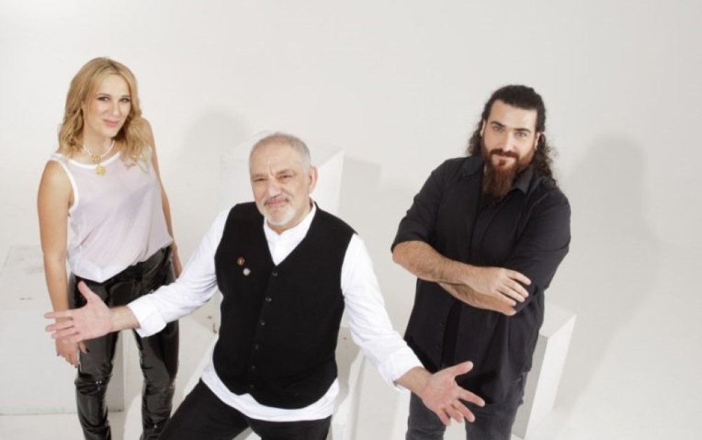 &Alpha;&nu;&omicron;ί&gamma;&epsilon;&iota; &tau;&omicron; &mu;&epsilon;&gamma;ά&lambda;&omicron; &laquo;&mu;&omicron;&upsilon;&sigma;&iota;&kappa;ό &kappa;&omicron;&upsilon;&tau;ί&raquo; &tau;&omicron;&upsilon;  &omicron; &Nu;. &Pi;&omicron;&rho;&tau;&omicron;&kappa;ά&lambda;&omicron;&gamma;&lambda;&omicron;&upsilon; &sigma;&tau;&omicron; &Sigma;&alpha;ϊ&nu;&omicron;&pi;&omicron;ύ&lambda;&epsilon;&iota;&omicron;