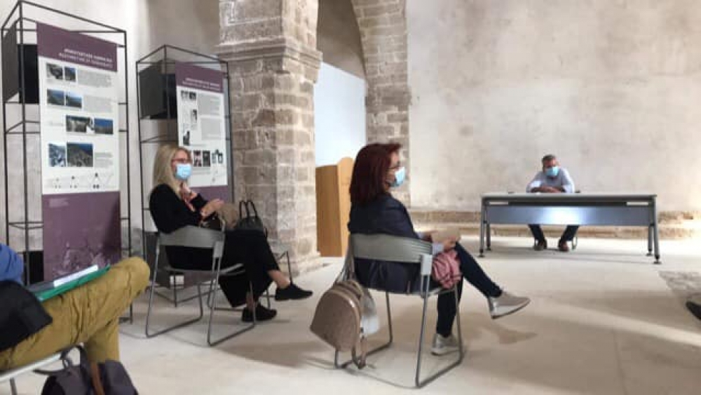 &Pi;&rho;&omicron;&omega;&theta;&omicron;ύ&nu;&tau;&alpha;&iota; έ&rho;&gamma;&alpha; &epsilon;&nu;&tau;ό&sigmaf; &kappa;&iota; &epsilon;&kappa;&tau;ό&sigmaf; &kappa;&alpha;&sigma;&tau;&rho;&omicron;&pi;&omicron;&lambda;&iota;&tau;&epsilon;ί&alpha;&sigmaf; &tau;&eta;&sigmaf; &Mu;&omicron;&nu;&epsilon;&mu;&beta;&alpha;&sigma;ί&alpha;&sigmaf;