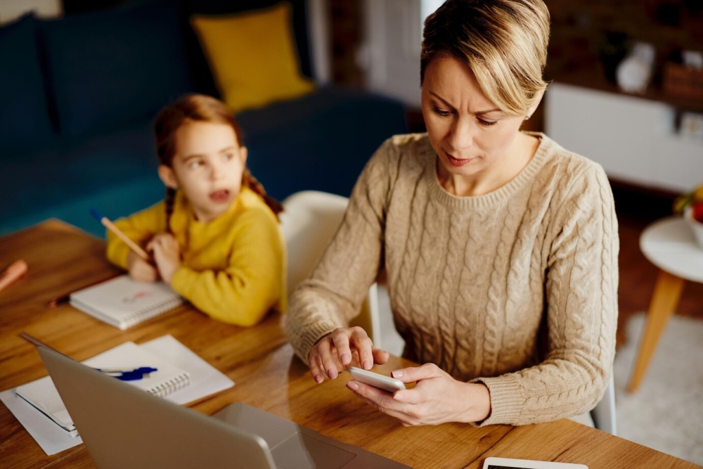 &Phi;&Epsilon;&Kappa; &gamma;&iota;&alpha; &tau;&iota;&sigmaf; &beta;&alpha;&theta;&mu;&omicron;&lambda;&omicron;&gamma;ί&epsilon;&sigmaf; &mu;&alpha;&theta;&eta;&tau;ώ&nu; &sigma;&tau;&omicron; e-parents