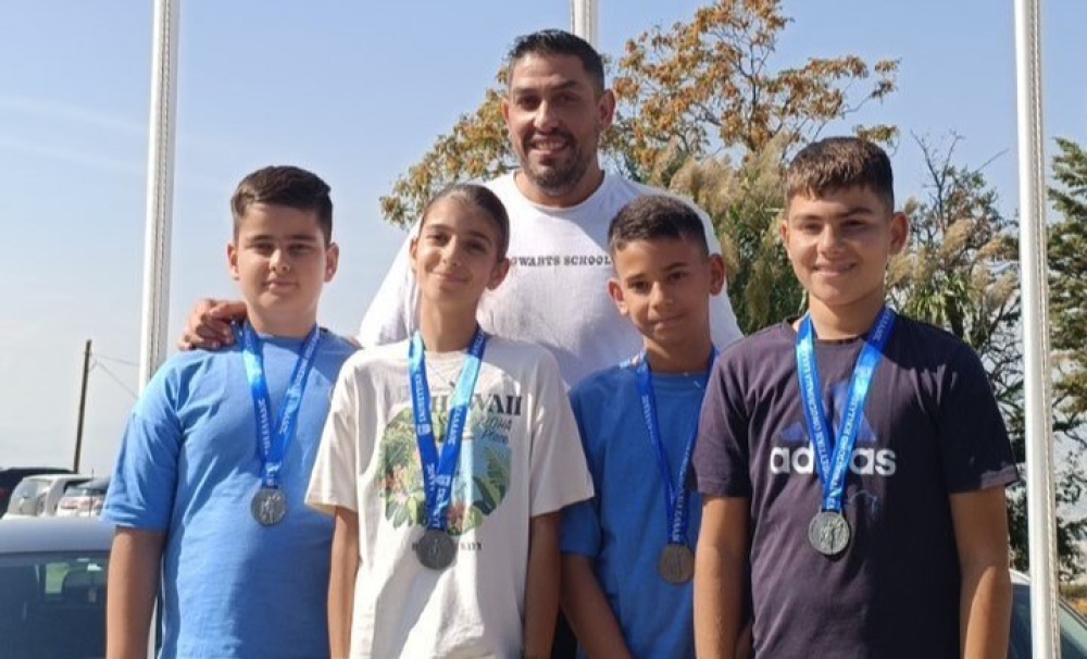 &Sigma;&tau;&omicron; &delta;&epsilon;ύ&tau;&epsilon;&rho;&omicron; &sigma;&kappa;&alpha;&lambda;ί &tau;&omicron;&upsilon; &beta;ά&theta;&rho;&omicron;&upsilon; &omicron;&iota; &mu;&iota;&kappa;&rho;&omicron;ί &sigma;&kappa;&omicron;&pi;&epsilon;&upsilon;&tau;έ&sigmaf; &tau;&omicron;&upsilon; &Sigma;&kappa;&omicron;&pi;&epsilon;&upsilon;&tau;&iota;&kappa;&omicron;ύ &Omicron;&mu;ί&lambda;&omicron;&upsilon; &Sigma;&pi;ά&rho;&tau;&eta;&sigmaf;