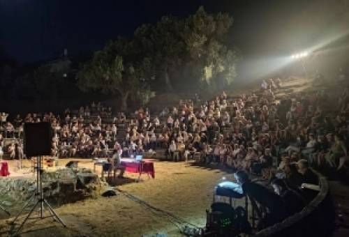 Αλλού «ανθός» κι αλλού «μαρασμός»