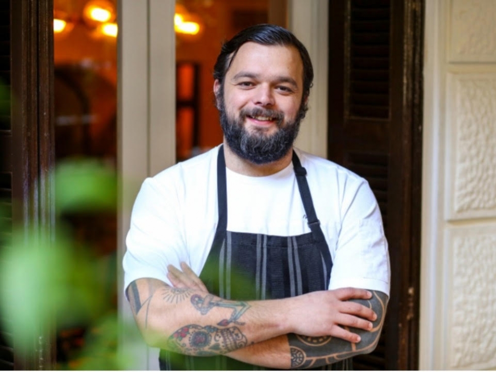 &laquo;Cook Beef&raquo; &mu;&epsilon; &tau;&omicron;&nu; &Sigma;&pi;&alpha;&rho;&tau;&iota;ά&tau;&eta; &sigma;&epsilon;&phi; &Nu;ί&kappa;&omicron; &Theta;&omega;&mu;ά