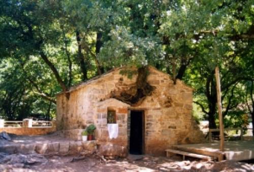 Το «παραμύθι» της Αγίας Θεοδώρας (Βάστα, Αρκαδία)