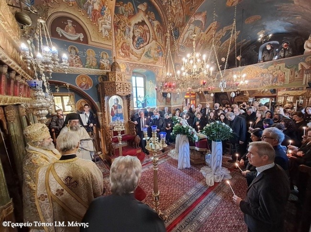 &Sigma;&tau;&omicron;&upsilon;&sigmaf; &Tau;&alpha;&xi;&iota;ά&rho;&chi;&epsilon;&sigmaf; &Alpha;&rho;&epsilon;ό&pi;&omicron;&lambda;&eta;&sigmaf; &omicron; &Mu;&eta;&tau;&rho;&omicron;&pi;&omicron;&lambda;ί&tau;&eta;&sigmaf; &Mu;ά&nu;&eta;&sigmaf;