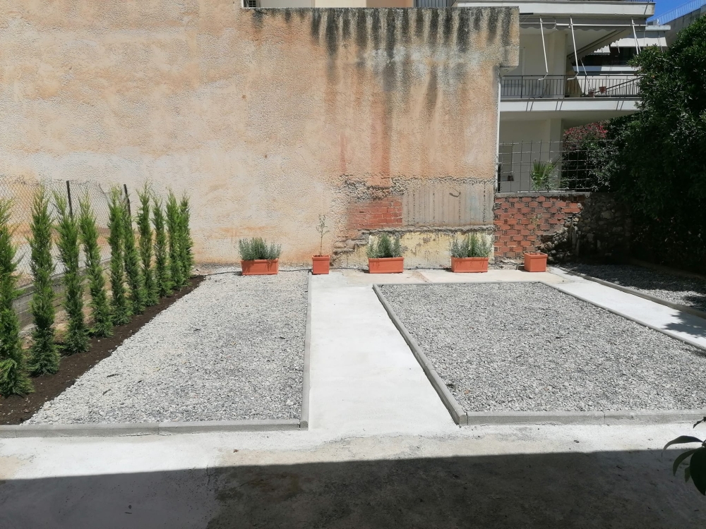 &Epsilon;&gamma;&kappa;&alpha;&iota;&nu;&iota;ά&zeta;&epsilon;&iota; &tau;&omicron;&nu; &kappa;ή&pi;&omicron; &tau;&omicron;&upsilon; &kappa;&alpha;&iota; &tau;&iota;&sigmaf; &laquo;&Beta;&rho;&alpha;&delta;&iota;έ&sigmaf; &Pi;&rho;&omicron;&beta;&omicron;&lambda;ή&sigmaf;&raquo; &tau;&omicron; &laquo;Sparta.komvos&raquo;