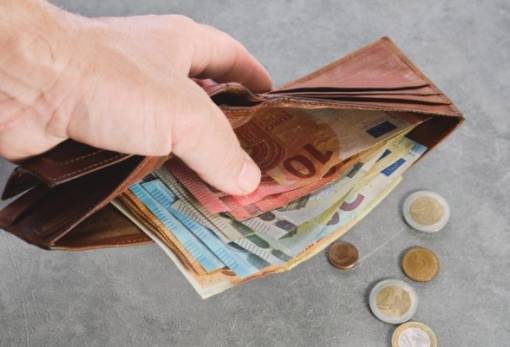 Νωρίτερα οι συντάξεις Μαρτίου λόγω Καθαράς Δευτέρας