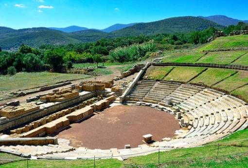 Η νέα γενιά «ανασταίνει» το αρχαίο δράμα