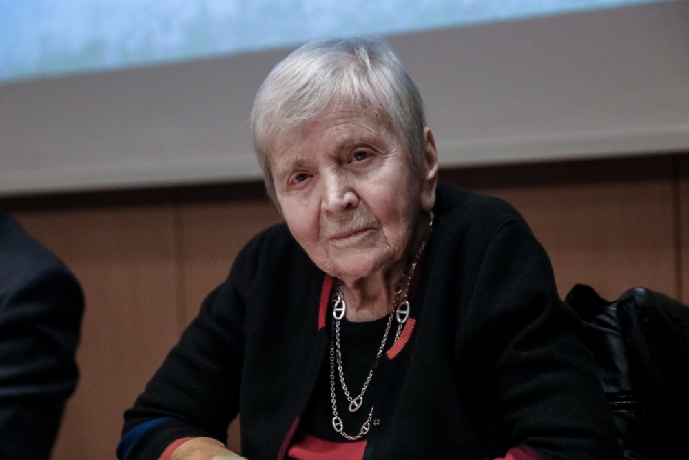 &Upsilon;&pi;έ&rho; &tau;&omicron;&upsilon; &tau;&epsilon;&lambda;&epsilon;&phi;&epsilon;&rho;ί&kappa; &sigma;&tau;&eta; &Mu;&omicron;&nu;&epsilon;&mu;&beta;&alpha;&sigma;&iota;ά  &alpha;&nu;&alpha;&phi;&alpha;&nu;&delta;ό&nu; &eta; &Epsilon;&lambda;. &Gamma;&lambda;ύ&kappa;&alpha;&tau;&zeta;&eta;-&Alpha;&rho;&beta;&epsilon;&lambda;έ&rho;