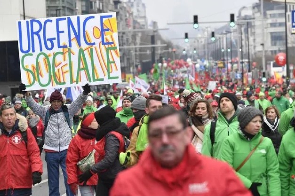 Δικαστική απόφαση-σταθμός στην ΕΕ για τον κατώτατο μισθό