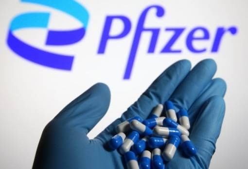 Pfizer: Το αντιικό χάπι της μειώνει κατά 89% τον κίνδυνο σοβαρής νόσησης