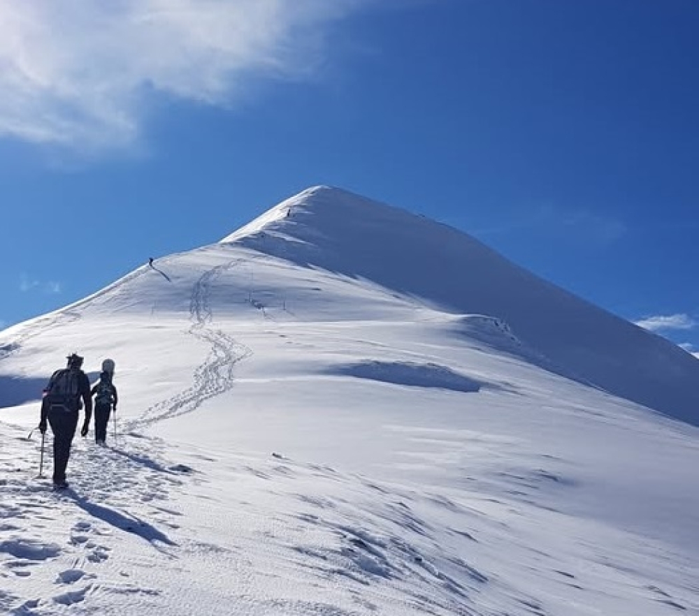&Alpha;&tau;ύ&chi;&eta;&mu;&alpha; &sigma;&tau;&omicron;&nu; &Tau;&alpha;ΰ&gamma;&epsilon;&tau;&omicron;: &laquo;&Nu;&alpha;&iota;&raquo; &sigma;&tau;&eta; &chi;&epsilon;&iota;&mu;&epsilon;&rho;&iota;&nu;ή &omicron;&rho;&epsilon;&iota;&beta;&alpha;&sigma;ί&alpha;, &mu;&epsilon; &upsilon;&pi;&epsilon;&upsilon;&theta;&upsilon;&nu;ό&tau;&eta;&tau;&alpha;, &epsilon;&xi;&omicron;&pi;&lambda;&iota;&sigma;&mu;ό, &gamma;&nu;ώ&sigma;&eta;
